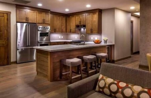 Truckee Complejo | Northstar lodge Resort, Ski-In/Out, Truckee, Heated Pool