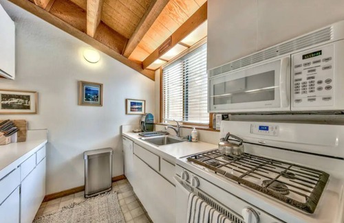 Truckee Condominio | NORTHSTAR RESORT GOLD BEND CONDOMINIUM IN TRUCKEE/LAkE TAHOE!