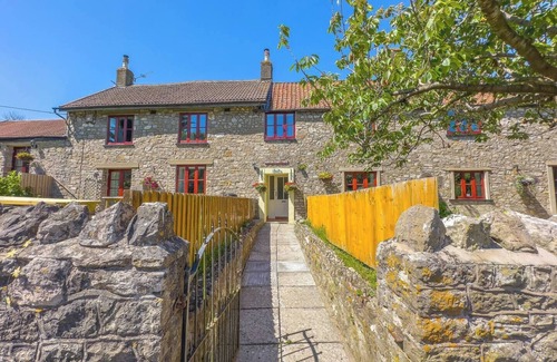 Kewstoke Casa | Norton Court Cottage (Spacious-Rustic Cottage-Dog Friendly-w