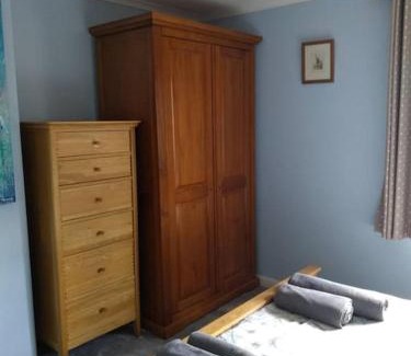 Thorpe St Andrew Casa | Norwich City, lovely 3 bed house, EV charger, arcade machine, free parking for 3 cars