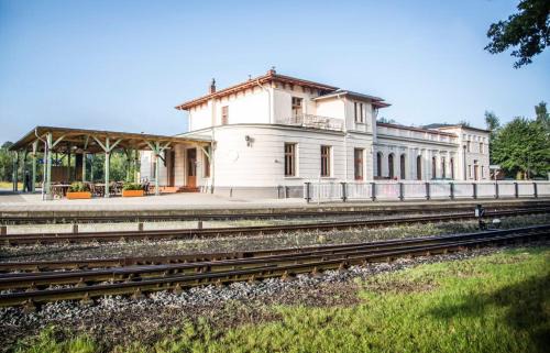 Bad Doberan Apartamento | Nostalgischer Kaiserbahnhof