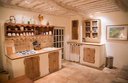 St.-Remy-de-Provence Apartamento | Nostradamus, Mas Dagan romantic apartment for 4 people