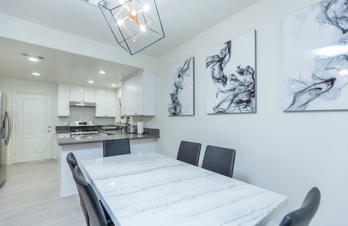 East Pasadena Casa | Not Affected by the Fire/elegant Pasadena Retreat Prime Comfort Awaits