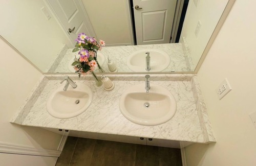 Wasaga Beach Casa | Not Home But Home (Sand&Ski@Wasaga Beach/Blue Mountain Collingwood)