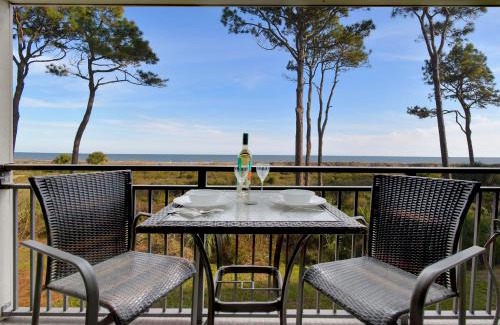 Hilton Head Island Apartamento | Nothing But Ocean in Forest Beach