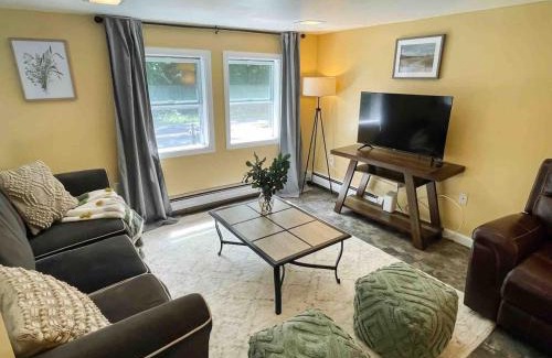 Georgetown Casa | Nothing Fancy Older Pet Friendly Home near I 95