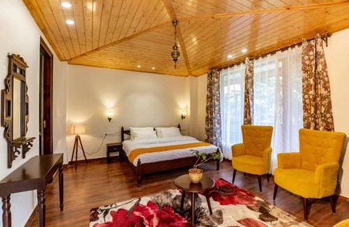 Dalhousie Casa | NotOnMap- Cedar House