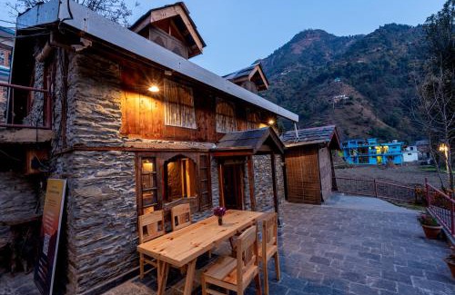 Chamba Casa | NotOnMap - H2O House
