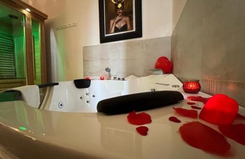 Fornovo di Taro Casa | Notte Rosa Suites & Relax