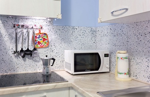 Sistiana Apartamento | Notti di Stelle - Apartamento "Tiffany" con un gran jardín arbolado