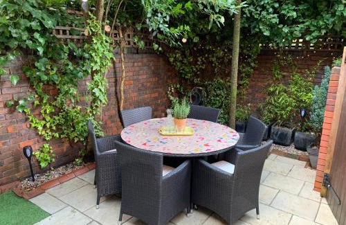 Notting Dale Casa | Notting Hill 3BR Townhouse with ensuite bathrooms - Ideal for families
