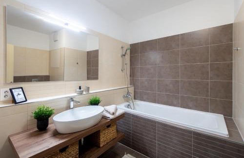 Ostrava Apartamento | Nova Karolina Apartment