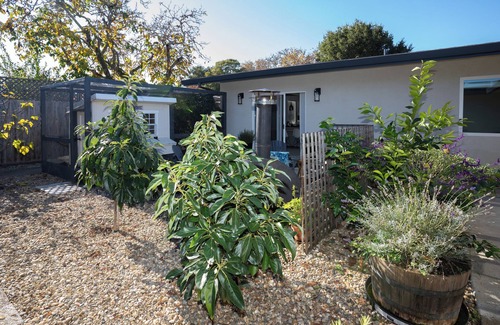 Novato Casa | Novato Farmhouse Inn