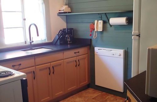 Bridgewater Cabaña | Novella Cottage en Newfound Lake, Sandy Beach