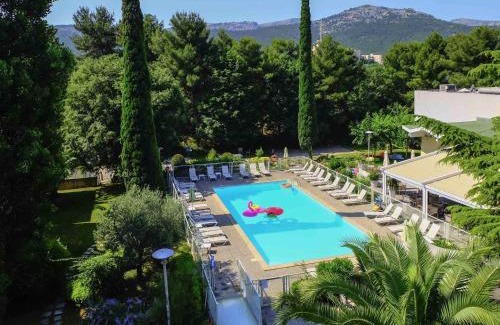 Saint-Menet Hotel | Novotel Marseille Est Porte d'Aubagne