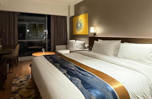 Makati Apartamento | Novotel Suites Celestia at Hotel Residences Manila