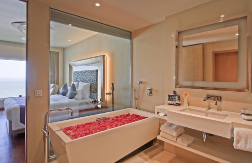Visakhapatnam Hotel | Novotel Visakhapatnam Varun Beach Hotel