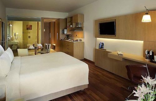 Visakhapatnam Hotel | Novotel Visakhapatnam Varun Beach