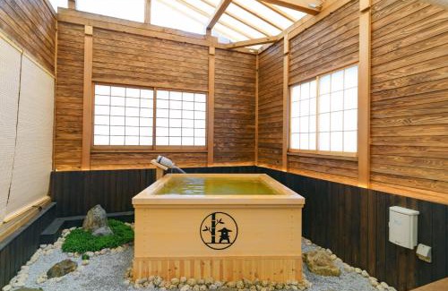 Higashishinsaibashi Casa | Now and then old villa Shinsaibashi sky garden cyp - Vacation STAY 24603v