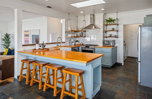 Templeton Casa | NOW ON VRBO! Private Vineyard & 6BR Mid-Century w/ Game House... Great Location!
