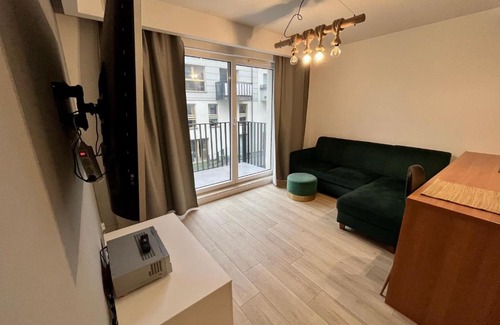 Wielki Kack Apartamento | Nowoczesne 40m2, 2 pokoje, hala garażowa, balkon, widok na LAS