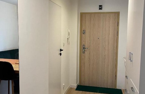 Wielki Kack Apartamento | Nowoczesne 40m2, 2 pokoje, hala garażowa, balkon, widok na LAS