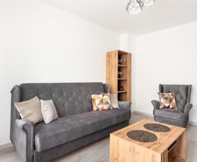 Bialoleka Apartamento | Nowodwory Cosy Apartment by BookingHost