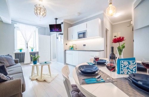 Srodmiescie Apartamento | Nowogrodzka 7/9 | Warsaw Apartment | Two Bedrooms