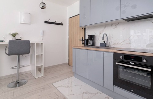 Czyzyny Apartamento | Nowohucka 46 | 2 Rooms apartment with private bathroom