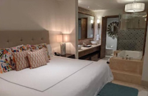 Los Cangrejos II y III Condominio | PRICE SLASHED! Get away to CABO at Pacific Dunes a luxury oceanfront resort