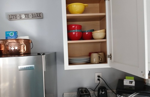 Mount Airy Casa | PROMO 10% WEEKLY/20% MONTHLY Pet Friendly, Home, private fenced yard.