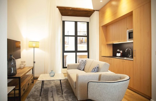 Historical Center Hotel | nQn Aparts & Suites Sevilla