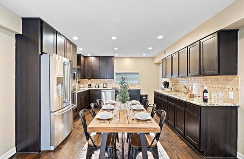 MacGregor Casa | Nr Med Center, DT, Midtown | Game Room | Sleep 16