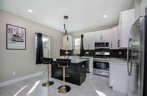 Southeast Houston Casa | NRG Stadium Escape