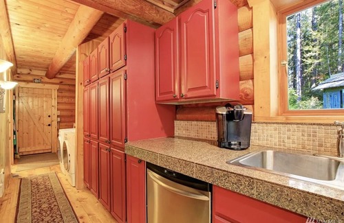 Cle Elum Cabina | Nshira’s Rest | Cabin In The Woods | near trails, lakes