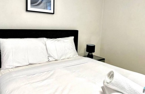 Strathfield Apartamento | NSTR016-201A · Aircabin | Strathfield | Walk to Station | 2 Beds
