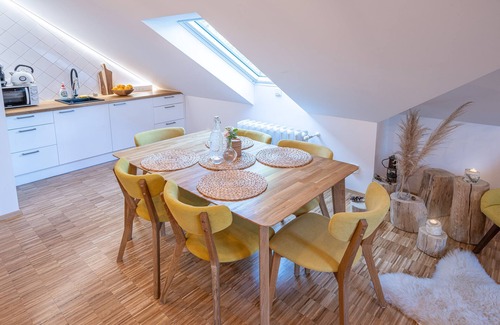 Ostrava Villa | Stylové ubytování ve Vile na Landeku - klid, soukromí a zároveň město na dosah!