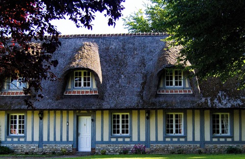La Crique Cabaña | The Cottage of the Thorn * Hiking * Golf * Bison & Wolves * 20km from the sea *