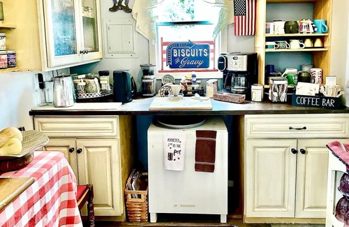 Kingman Casa | The Coyote Den #4: Experience Arizona Agritourism