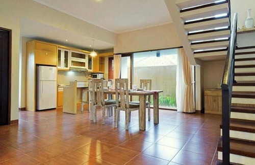 Taman Griya Casa | Nuansa Kori House 4 Bedrooms, Jimbaran