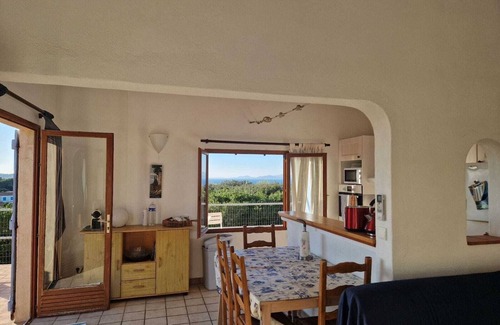 Ile du Levant Villa | Villa naturista paradisíaca con piscina y vistas al mar