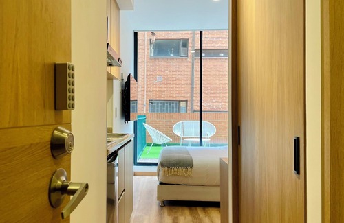 Chico Apartamento | Nuevecuatro by Wynwood House