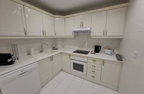 Marbella Apartamento | NUEVO!!5 minutos de la Playa Puerto Banus,Marbella.Edif. Playas del Duque,3 hab