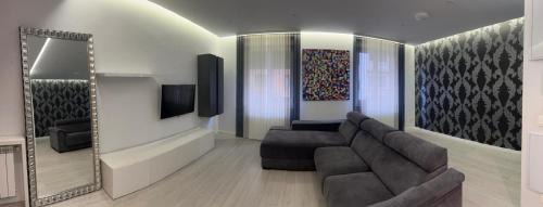 Segundo Ensanche Apartamento | Nuevo Apartamento en el centro by Lujo