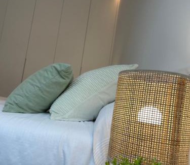 Huerta de San Rafael Apartamento | Nuevo y tranquilo de 1 habitación 15 minutos del casco histórico