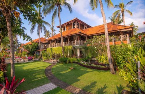 Temukus Complejo | Nugraha Lovina Seaview Resort & Spa