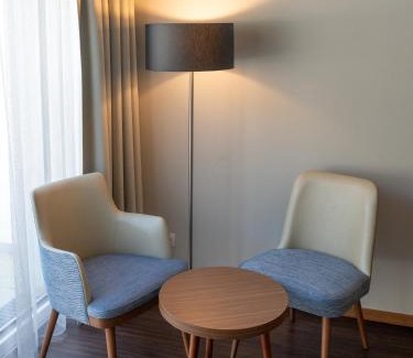 Senftenberg Cama Y Desayuno | Nuhr Medical - Hotel & Restaurant - Ab 3 Nächtigungen von 04 Dezember 2025 bis 08 Dezember 2025 kostenlose 20 Minuten Massage-Halbpension inkludiert Minus 20 Prozent auf Kosmetikbehandlungen