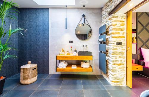 Perverie Casa | Nuit confort avec Balnéo XXL privative et Climatisation