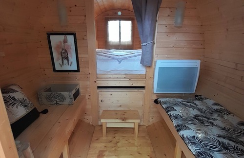 Monclar-de-Quercy Cabina | Nuit insolite avec bain Privatif