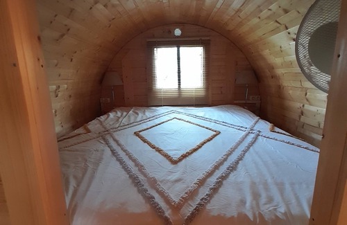Monclar-de-Quercy Cabina | Nuit insolite avec bain Privatif
